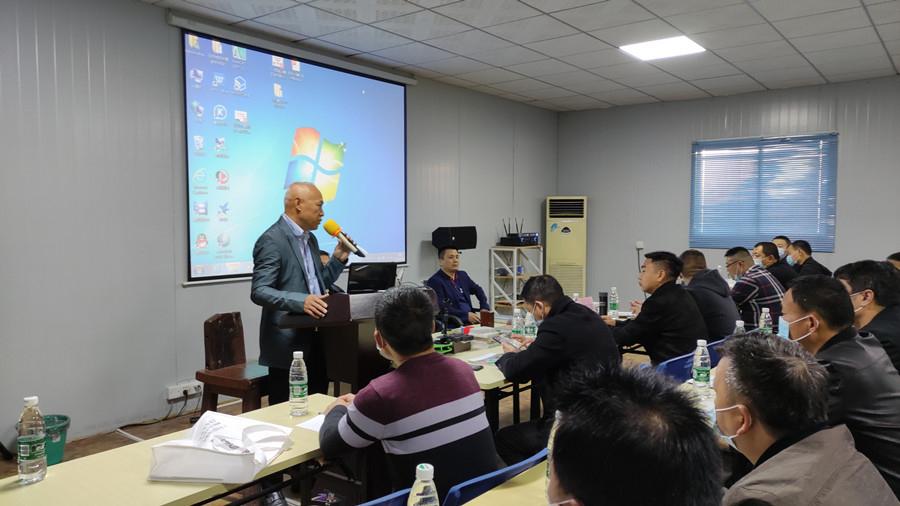 廣東省地坪協(xié)會(huì)吳會(huì)長(zhǎng)講述無機(jī)磨石發(fā)展史