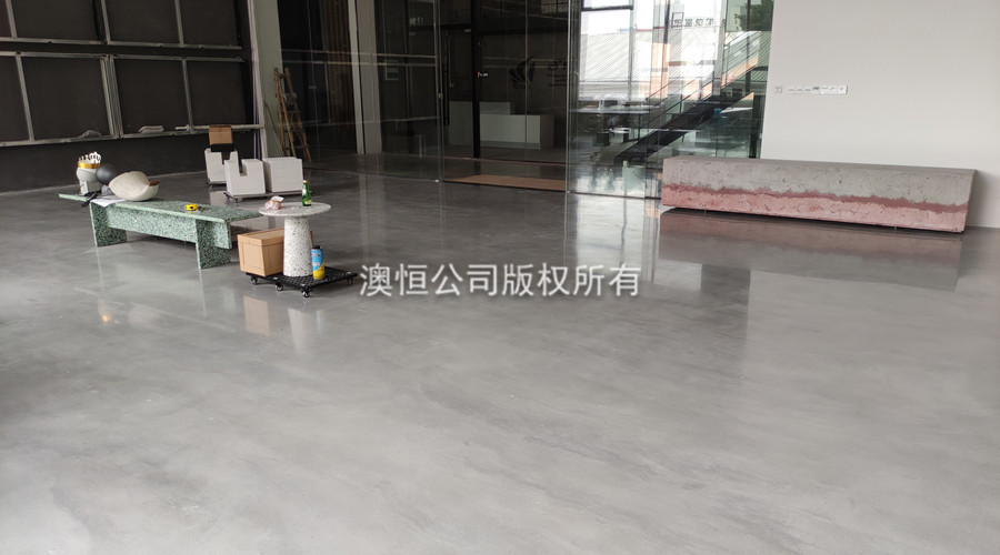 AP-320多用途高強自流平水泥+密封固化劑應(yīng)用于商業(yè)場所